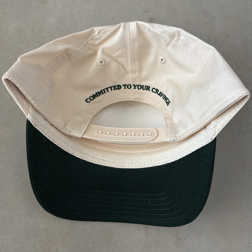 Sale! NEW Barebells Sports Club gym bag & Barebells Sports Club hat - Picture 5 of 14